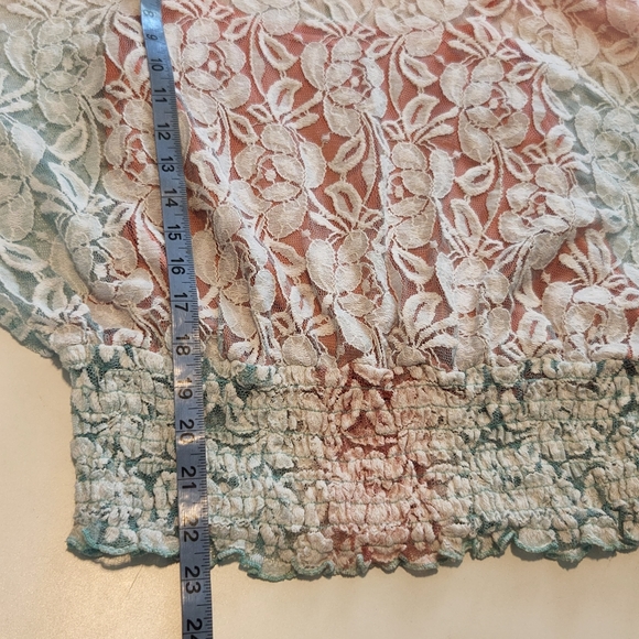 Halo Lace Sheer Cold Shoulder Blouse - Picture 4 of 8